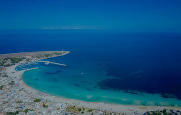 La tua vacanza ideale tra comfort, natura e mare cristallino.