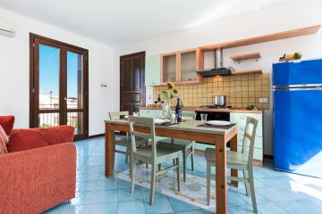 First floor apartment in residence with balconies